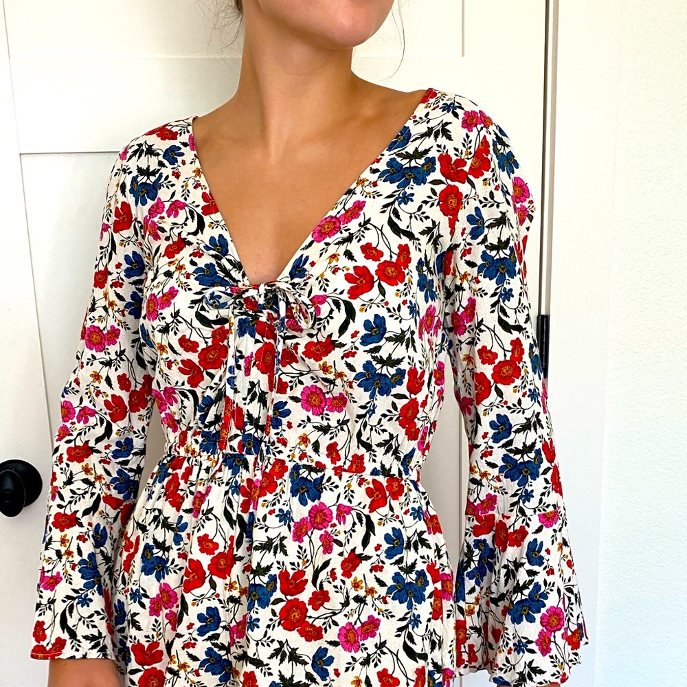 American Eagle floral Romper